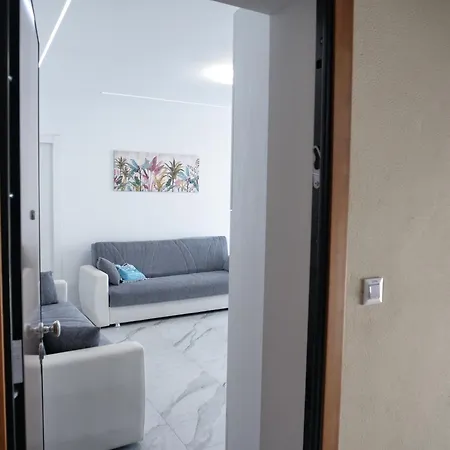 Fortuna Qyra - Luminoso A Due Passi Dalla Appartement