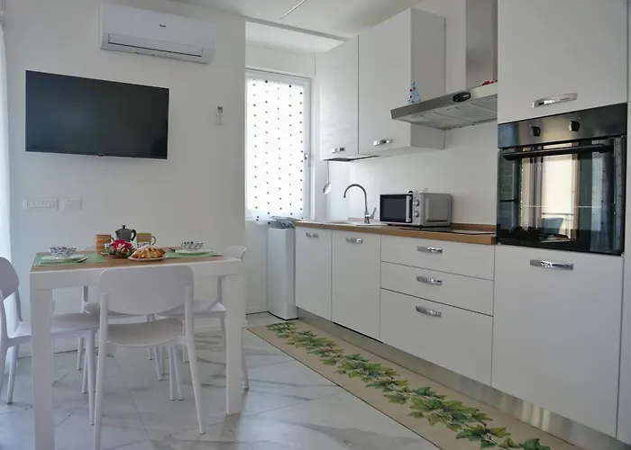 Fortuna Qyra - Luminoso A Due Passi Dalla * Grado